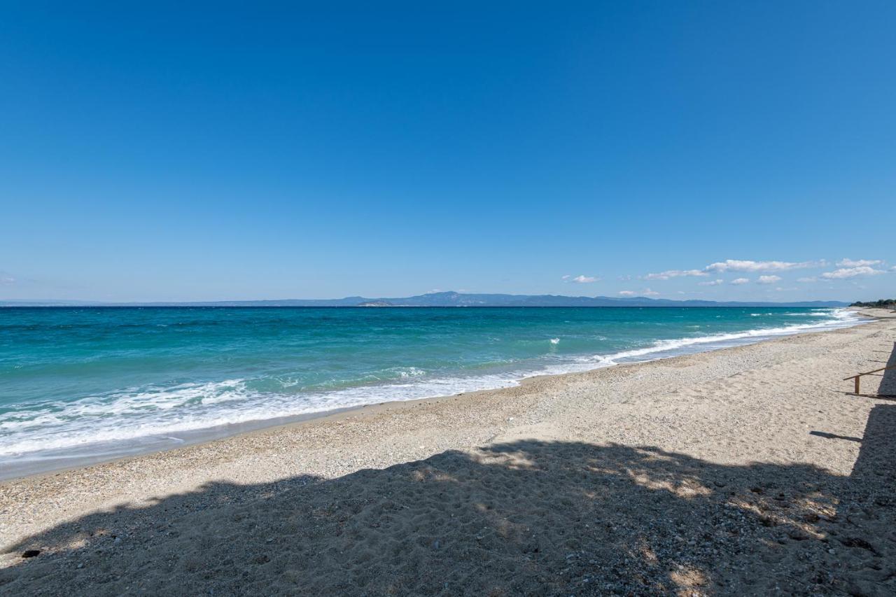 #Flh - Amalthia & Αthena Beachfront Houses In Pefkohori Exterior foto