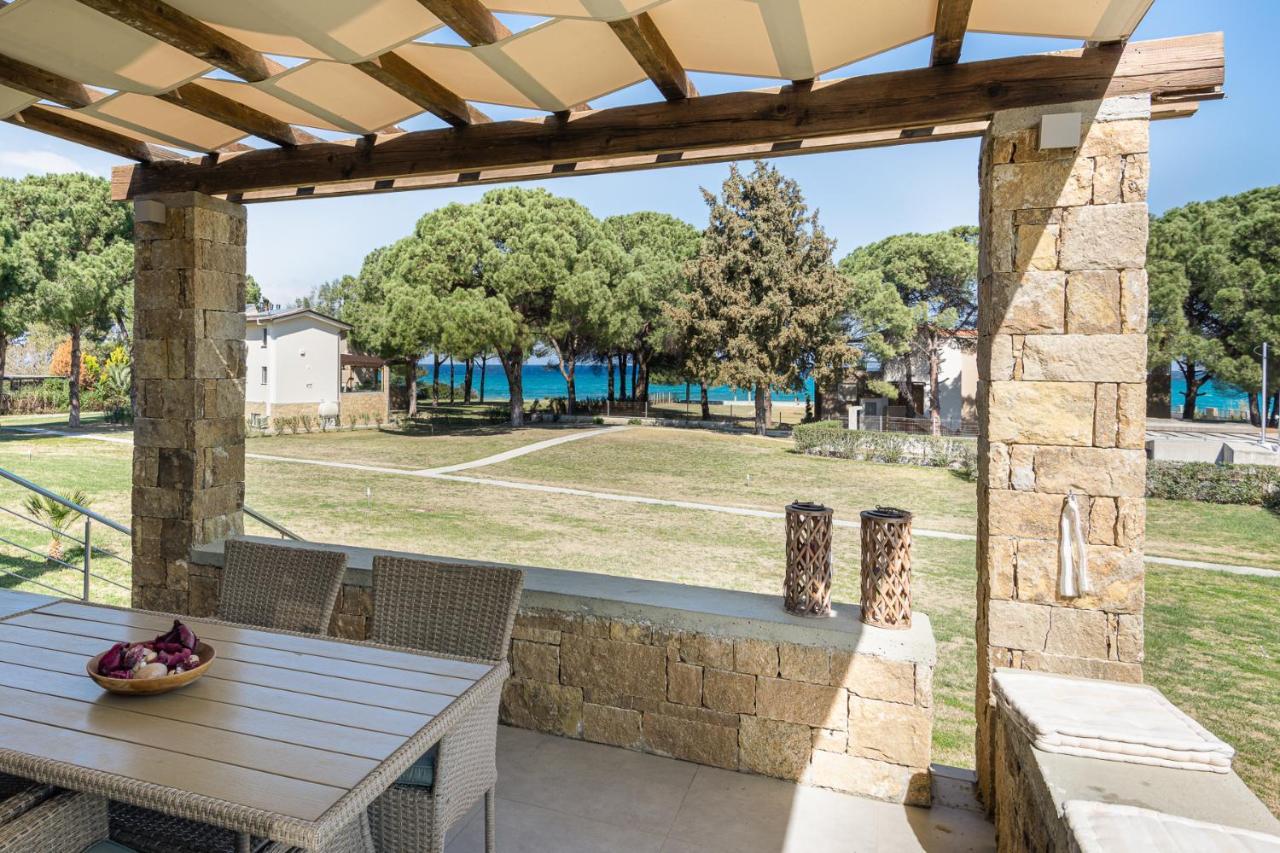 #Flh - Amalthia & Αthena Beachfront Houses In Pefkohori Exterior foto