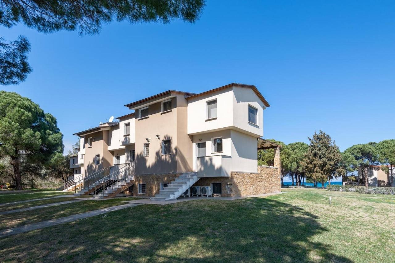 #Flh - Amalthia & Αthena Beachfront Houses In Pefkohori Exterior foto